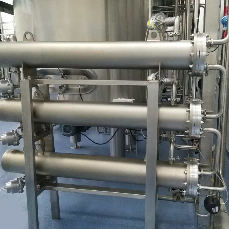 Schimbătoare de căldură cu carcasă și tuburi sanitare